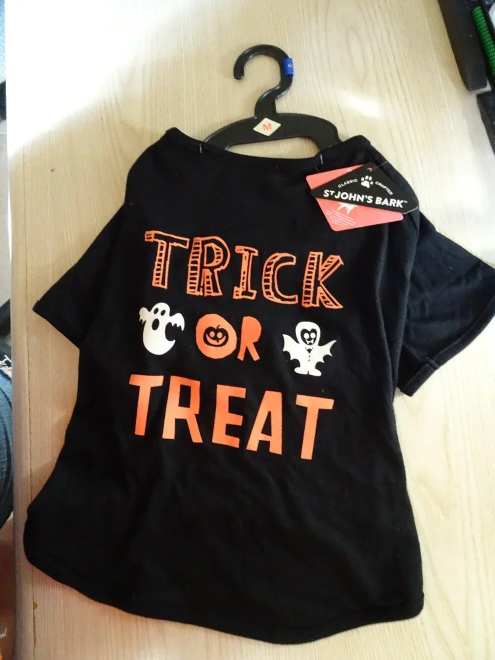 Halloween dog t-shirt, M, NWT, Trick-or-Treat